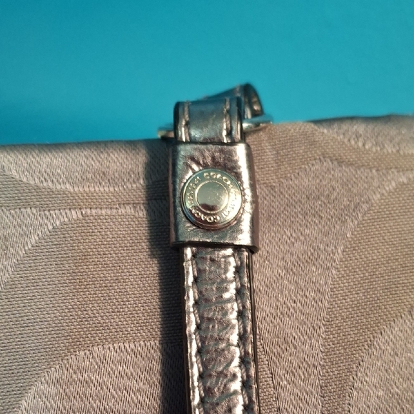 Coach Signsture Canvas Gray Crossbody Bag with Stud Accents - Picture 2 of 6